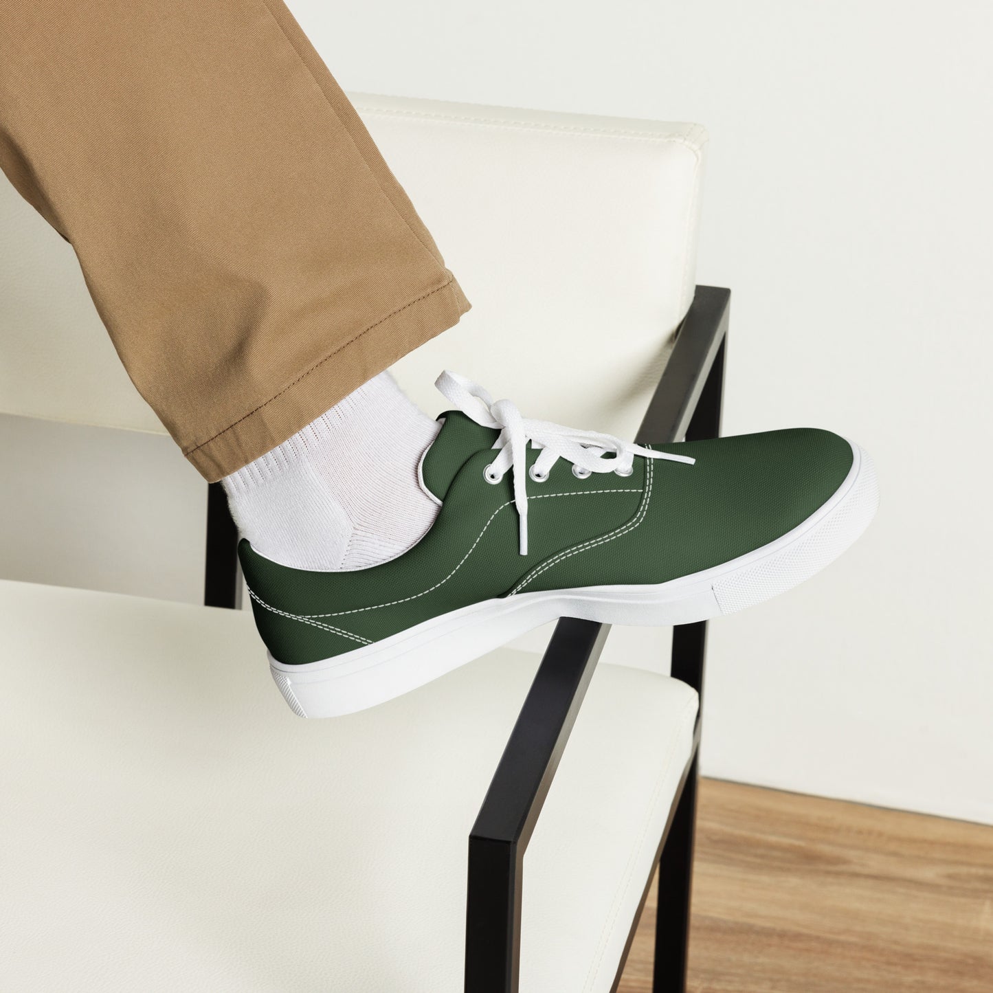 Men’s green lace-up canvas shoes